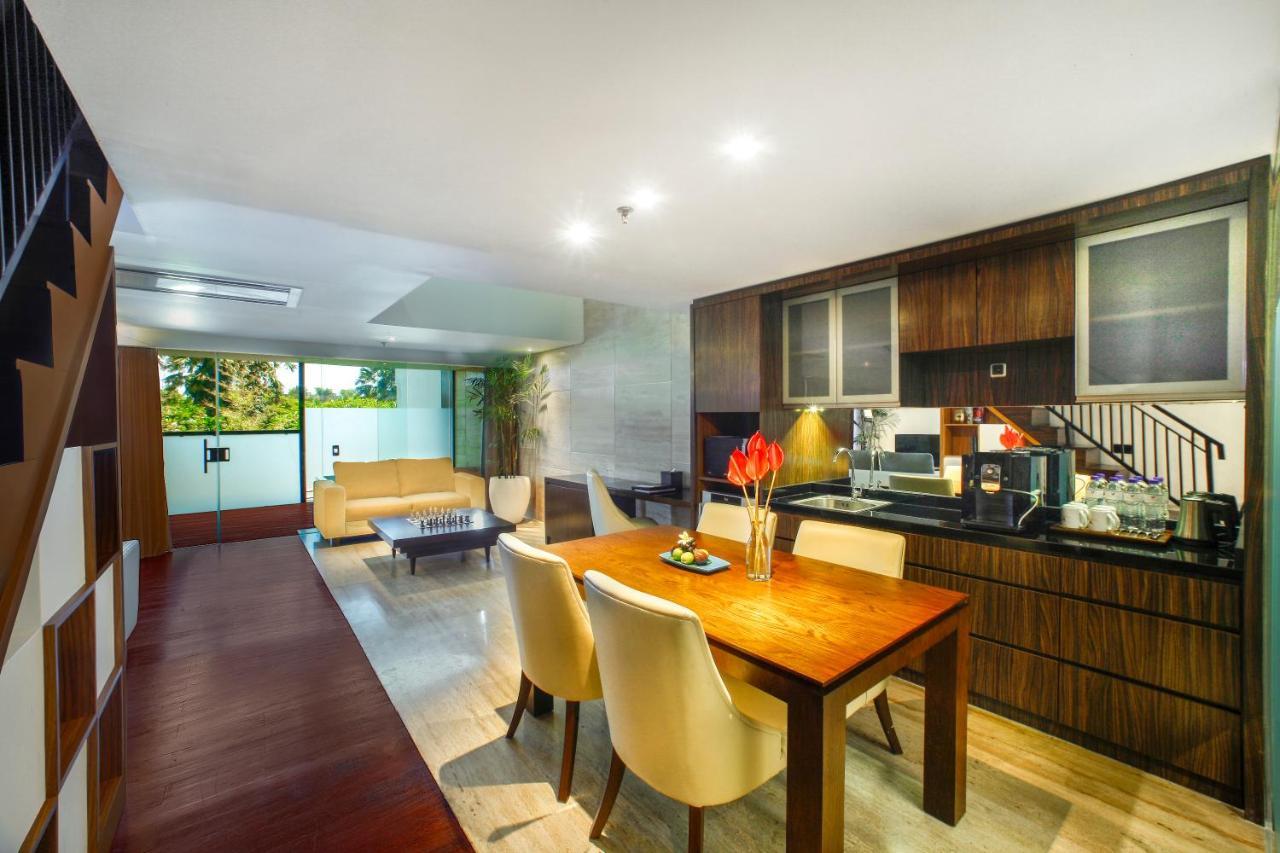 De Vins Sky Hotel Seminyak Kültér fotó